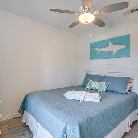 Surfside Beach Escape With Pool - Walk To Ocean! マートルビーチ エクステリア 写真