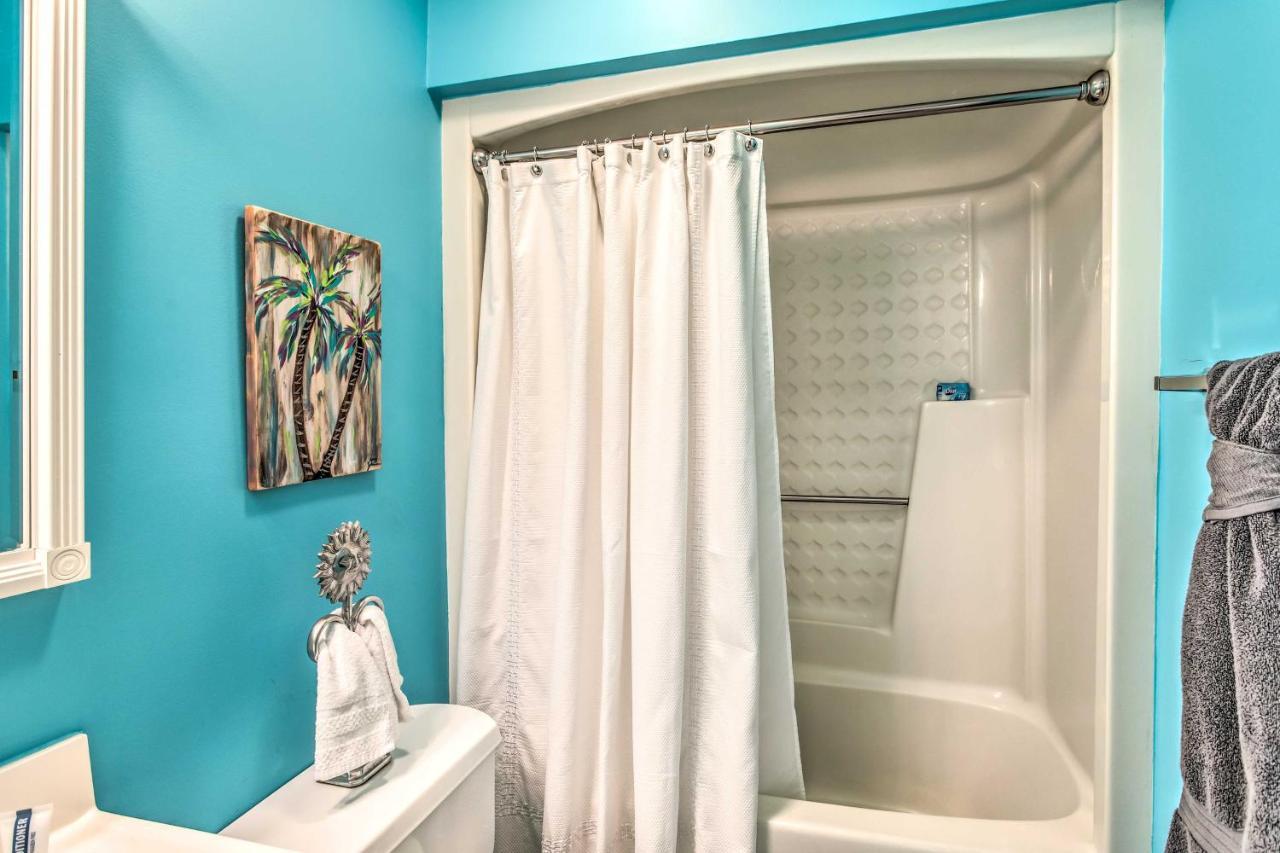 Surfside Beach Escape With Pool - Walk To Ocean! マートルビーチ エクステリア 写真