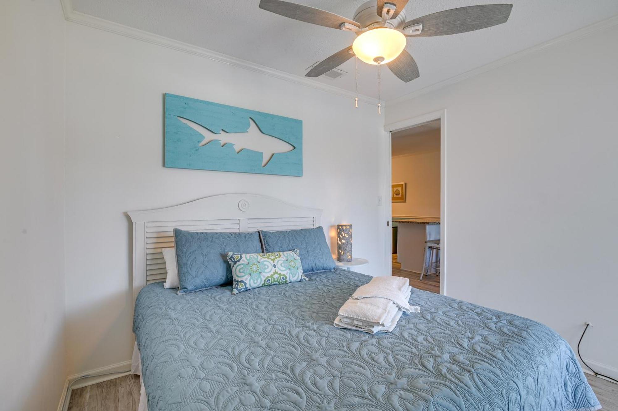 Surfside Beach Escape With Pool - Walk To Ocean! マートルビーチ エクステリア 写真